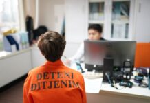Penegakan Hukum Keimigrasian Meningkat: 16 DPO Internasional Ditangkap 2024 Penegakan Hukum Keimigrasian Meningkat: 16 DPO Internasional Ditangkap 2024