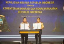 Kapolri dan Menteri Imipas Sepakat Perkuat Sinergi Hadapi Kejahatan Lintas Negara Kapolri dan Menteri Imipas menandatangani kerja sama tangani kejahatan lintas negara