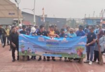 KSOP Sunda Kelapa Gelar Aksi Bersih Laut Sambut Hari Transportasi ke-55 Aksi bersih laut di Pelabuhan Sunda Kelapa sambut Hari Transportasi ke-55