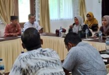 Imigrasi Gelar Rapat Tim PORA Kota Pariaman, Bahas Pengawasan WNA dan Ancaman Kejahatan Internasional Rapat Tim PORA Kota Pariaman membahas pengawasan orang asing