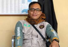 Kenapa Tak Semua Wilayah Dilayani Truk Sampah? Ini Penjelasan DLH Sukabumi Kepala Bidang Pengelolaan Persampahan DLH Kabupaten Sukabumi, Dede Jaenudin, ST., memberikan penjelasan mengenai mekanisme layanan pengangkutan sampah.