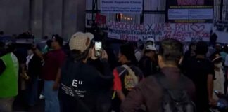 Demo 27 Agustus 2026: Ribuan Massa Bersiap Kepung DPR, Ini Jadwal dan 10 Tuntutan Massa mahasiswa menggelar demonstrasi di depan Gedung DPR MPR RI Jakarta pada Demo 27 Agustus 2026.